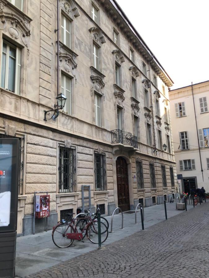 Il Bosco Segreto, Dove Magia E Storia Si Fondono Lägenhet Turin Exteriör bild